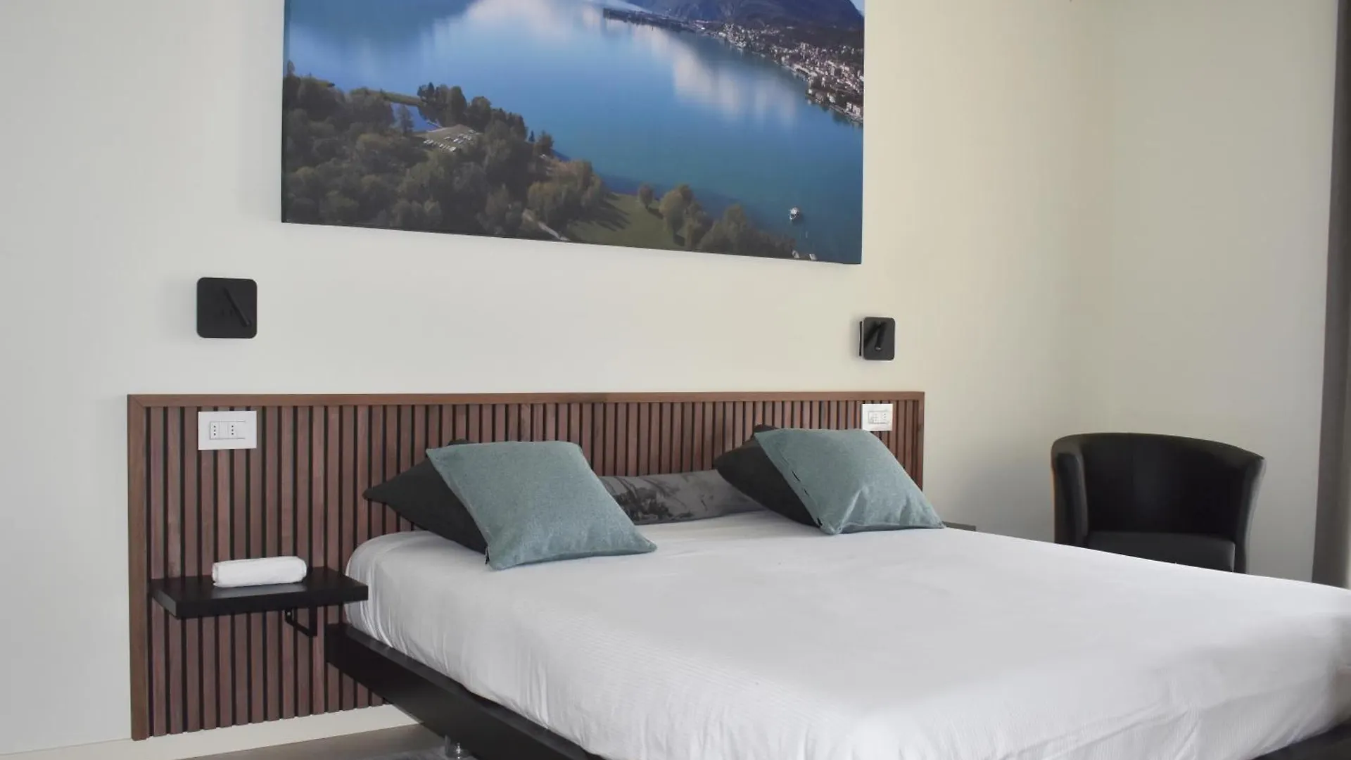 Apartamento Baia Delle Rose Via Roma 111 Costa Volpino Italia