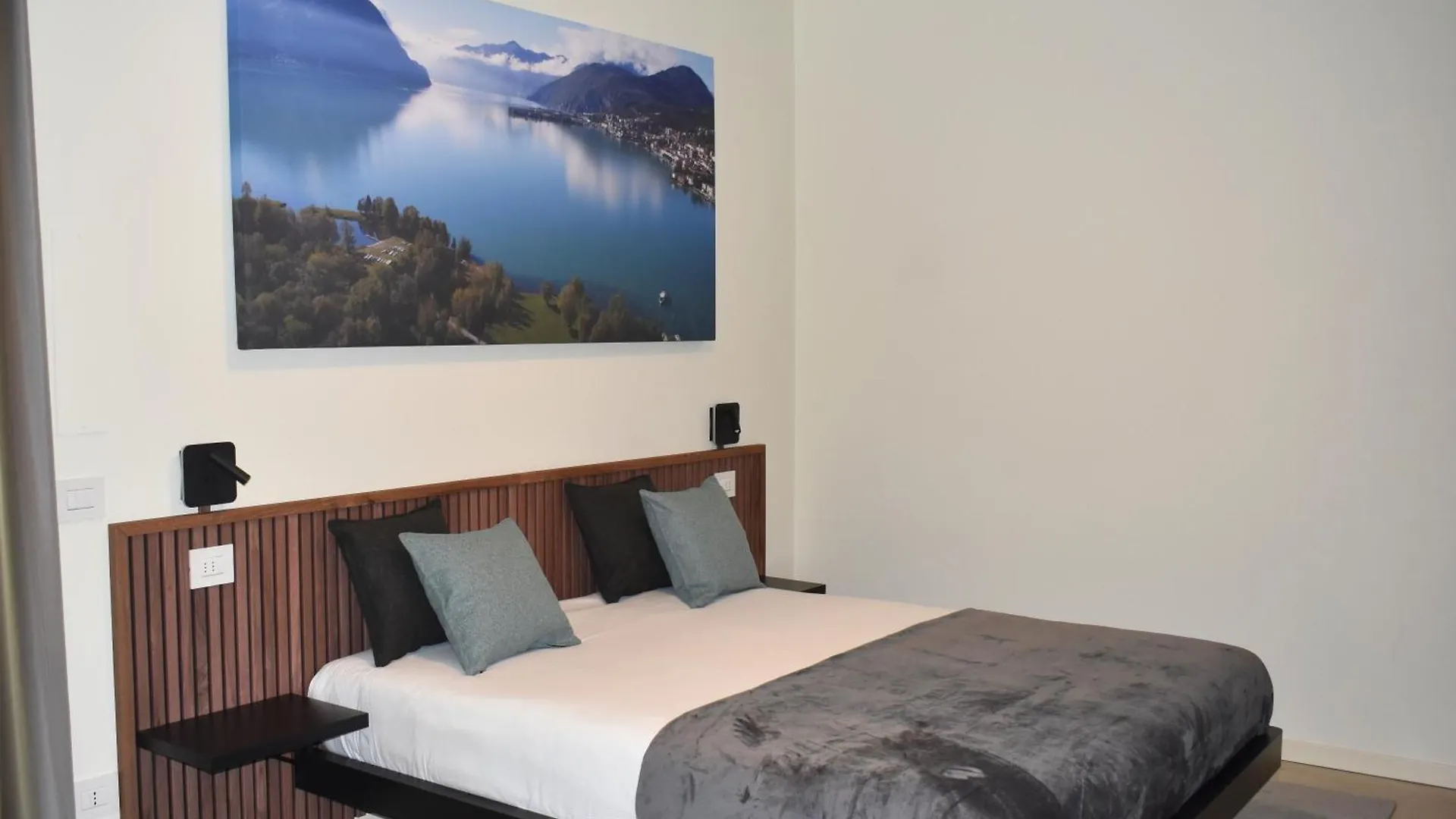 Apartamento Baia Delle Rose Via Roma 111 Costa Volpino Italia