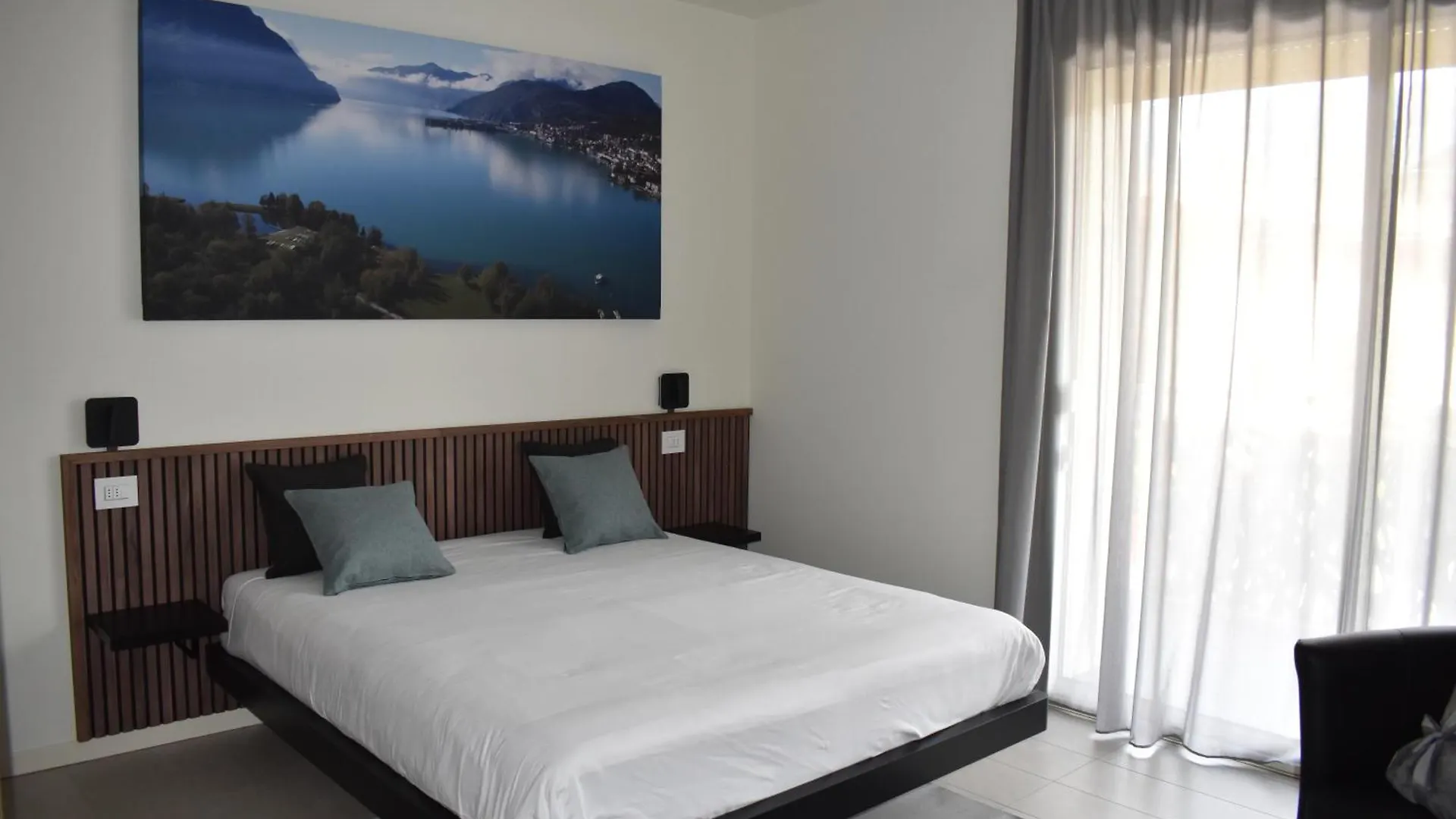 Apartamento Baia Delle Rose Via Roma 111 Costa Volpino Italia