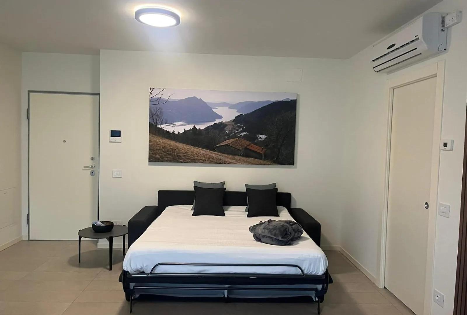 Apartamento Baia Delle Rose Via Roma 111 Costa Volpino Italia