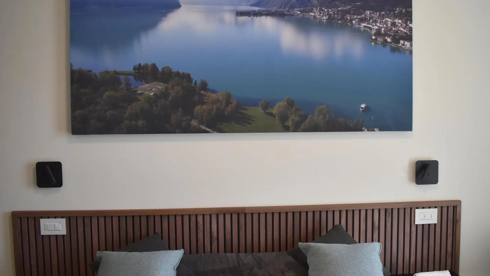 Apartamento Baia Delle Rose Via Roma 111 Costa Volpino