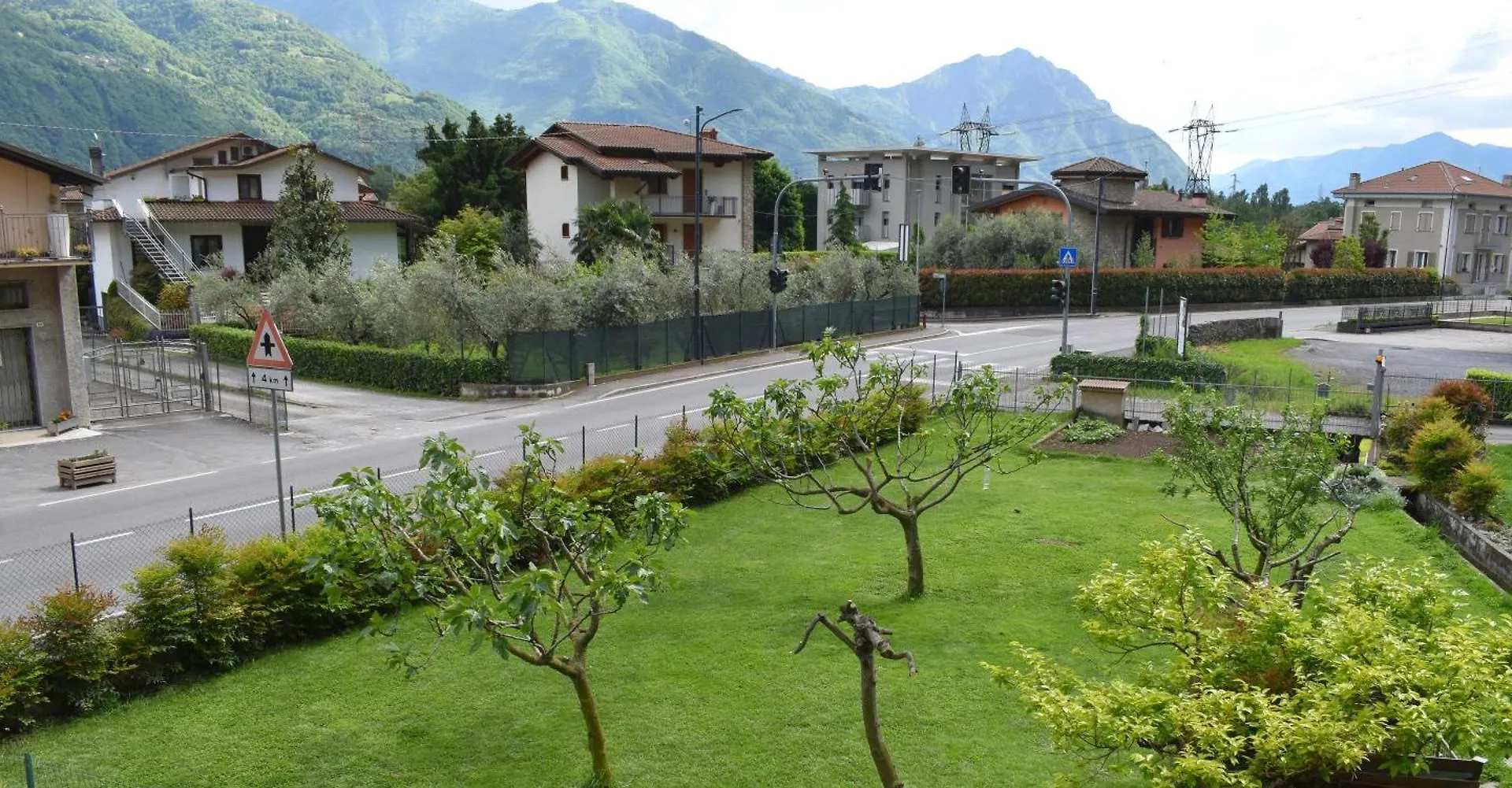 Apartamento Baia Delle Rose Via Roma 111 Costa Volpino