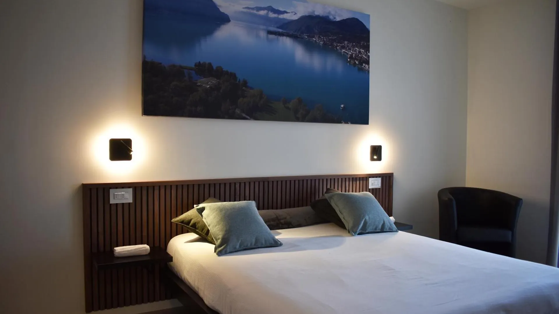 Apartamento Baia Delle Rose Via Roma 111 Costa Volpino